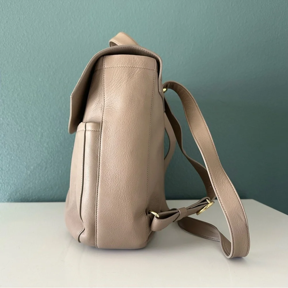Cuyana Leather Convertible Satchel Backpack Tote Bag in Taupe - Picture 3 of 13